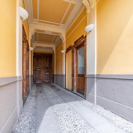Completo A Isola - Cinque Minuti Da Porta Garibaldi Lägenhet Milano